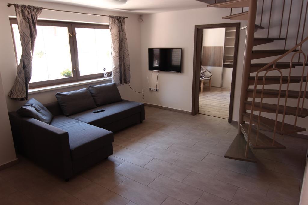 Apartmany Maly Princ บอยนิตแซ ภายนอก รูปภาพ